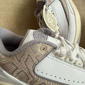 Nike Air Jordan 2 Retro Low Python. BRAND NEW!! M-11.5 White/Cement Gray